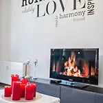 Homely Place Blisko Starego Rynku - Parking アパート *