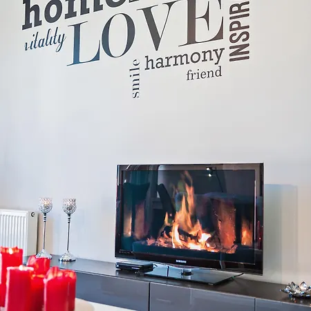 アパート Homely Place Blisko Starego Rynku - Parking ポズナン