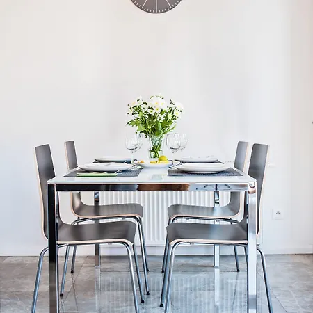 Homely Place Blisko Starego Rynku - Parking アパート *