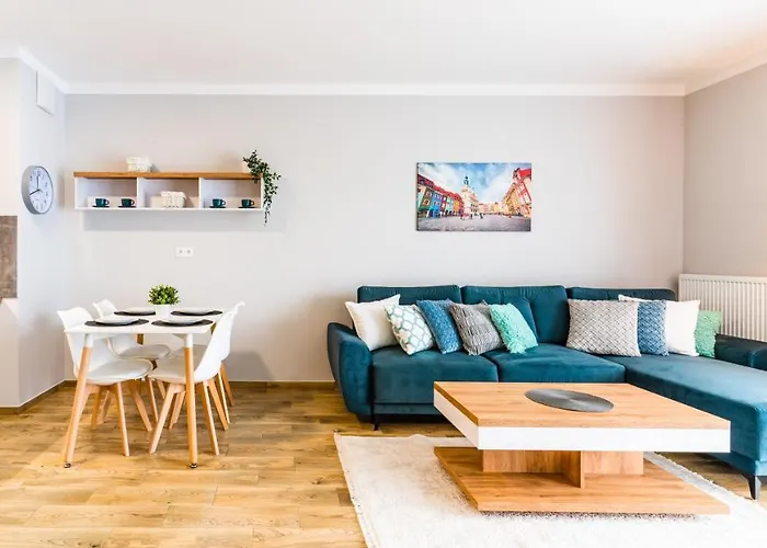 Апартаменты Apartamenty Homely Place Blisko Starego Rynku - Parking