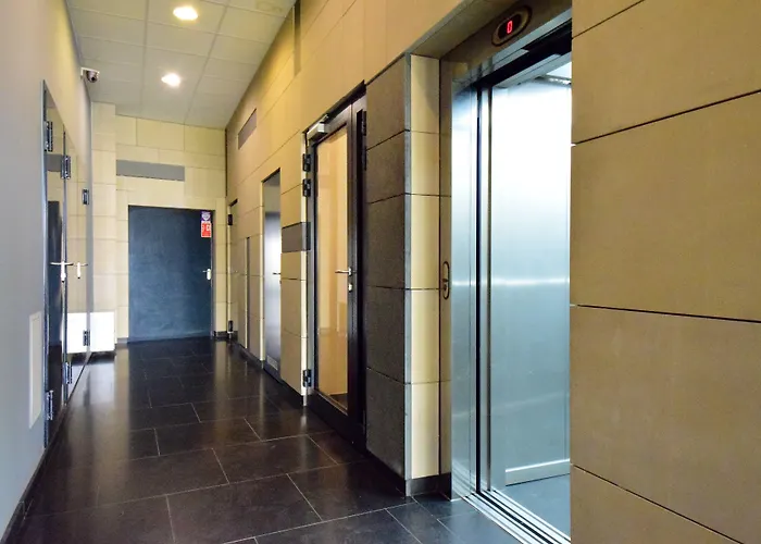 Διαμέρισμα Homely Place Blisko Starego Rynku - Parking Πόζναν