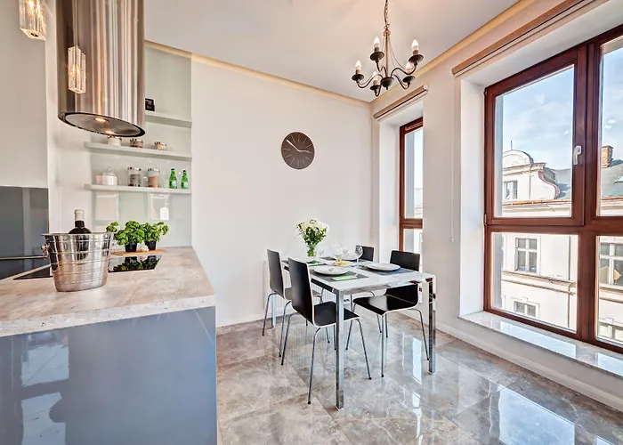 Apartamenty Homely Place Blisko Starego Rynku - Parking Познань