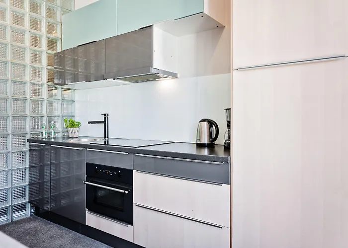 Апартаменты Apartamenty Homely Place Blisko Starego Rynku - Parking Познань