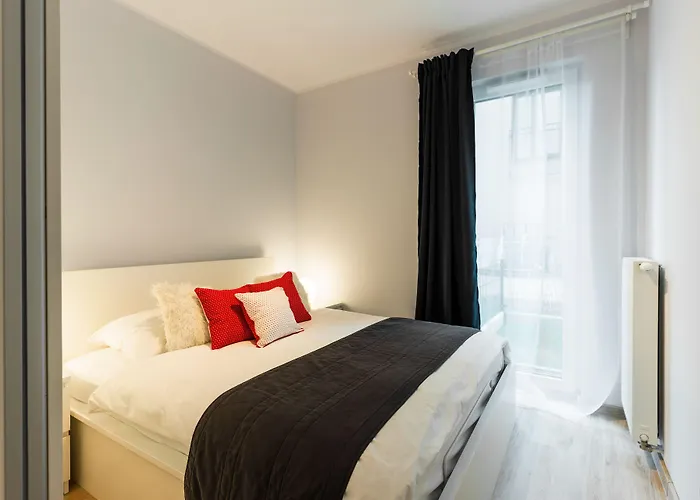 Апартаменты Apartamenty Homely Place Blisko Starego Rynku - Parking