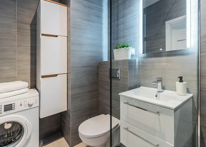 Апартаменты Apartamenty Homely Place Blisko Starego Rynku - Parking